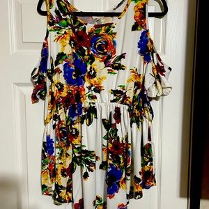 Chic Soul cold shoulder floral top